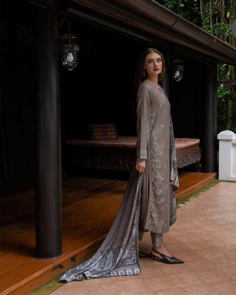 EMBROIDERED WOOL EDIT AL-1324 SURKHI