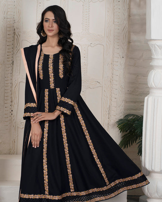 Linen Embroidered Pret A214