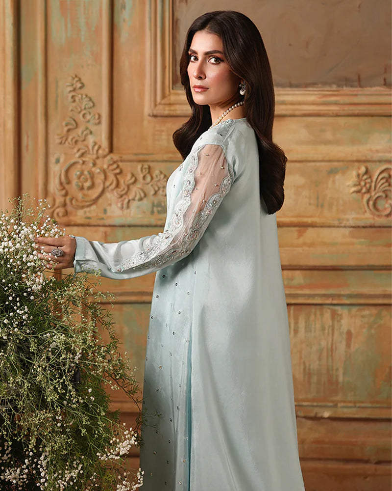 Ayeza Khan Elegant Formals AN-171