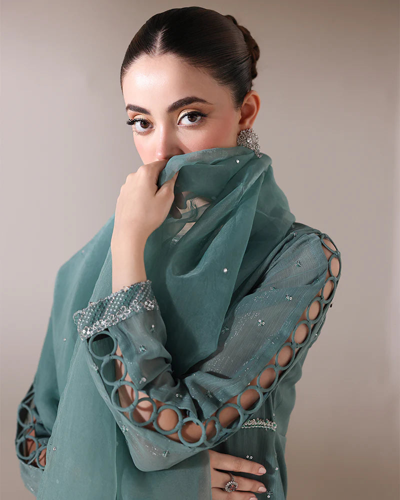 AN-152 Zari Chiffon Long shirt Trouser Suit