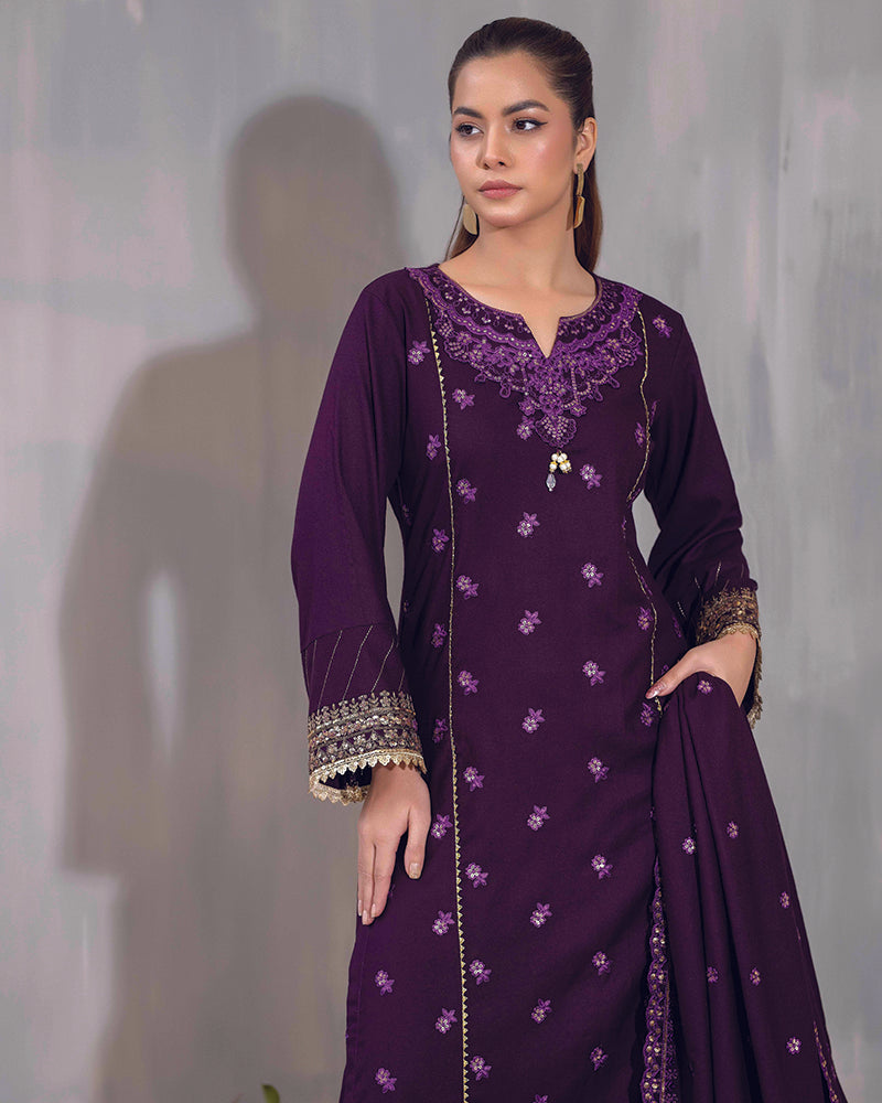 HDA 29 Embroidered Dhanak